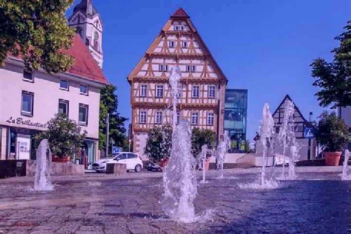 Escorts Neuhausen auf den Fildern, Germany — Local Companions