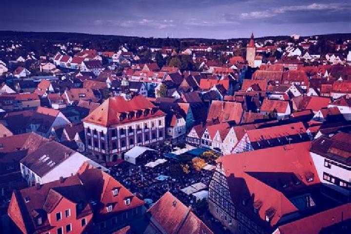Escorts Neustadt an der Aisch, Germany — Local Companions