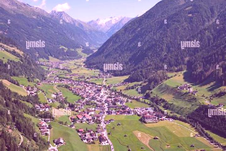 Escorts Neustift im Muehlkreis, Austria — Local Companions