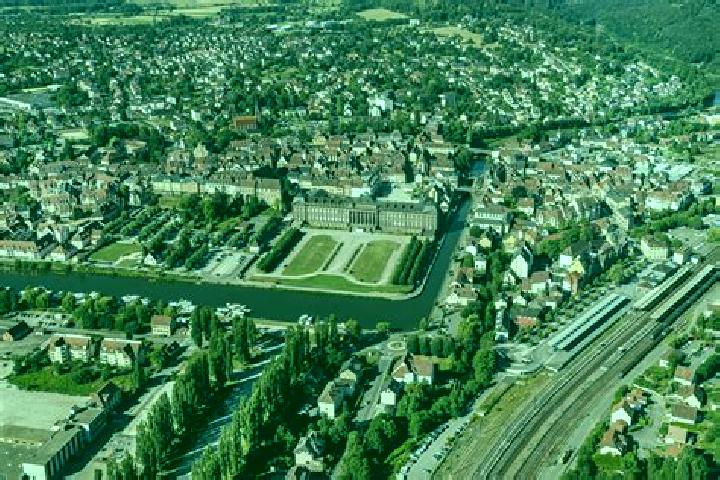 Escorts Neuwiller, France — Local Companions
