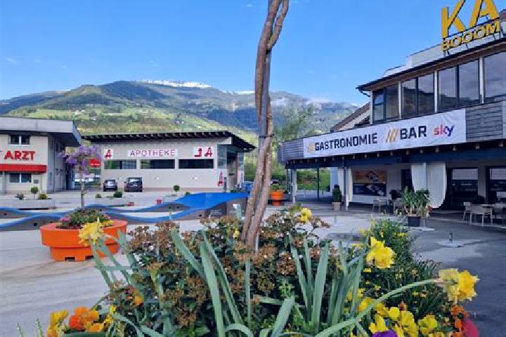 Escorts Niederbreitenbach, Austria — Local Companions