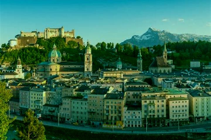 Escorts Niederleis, Austria — Local Companions