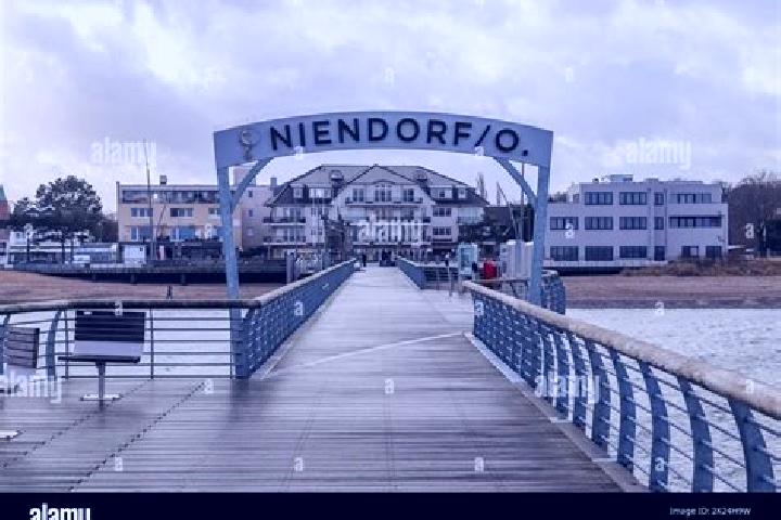 Escorts Niendorf, Germany — Local Companions