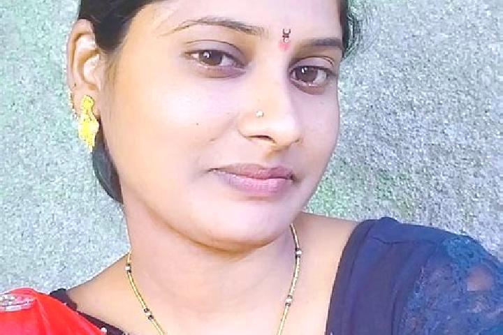 Escorts Nipani, India — Local Companions