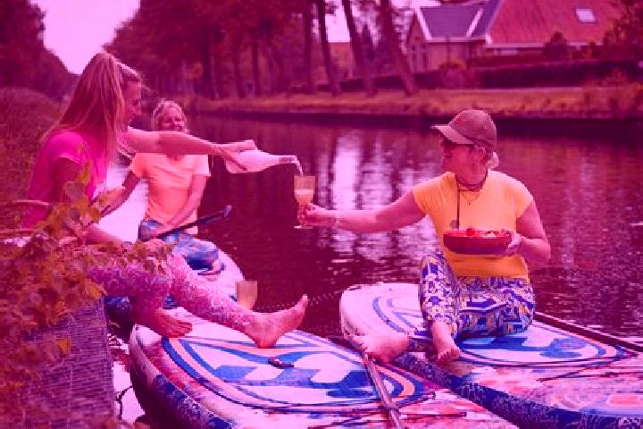 Escorts Noord-Scharwoude, Netherlands — Local Companions