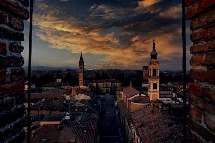 Escorts Novi di Modena, Italy — Local Companions