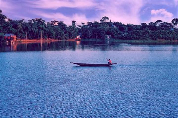 Escorts Nowlamary, Bangladesh — Local Companions