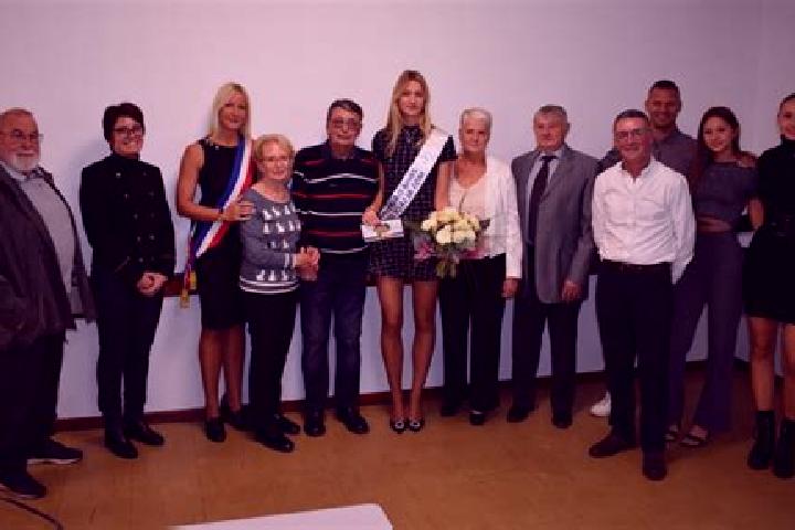 Escorts Oberdorf, France — Local Companions