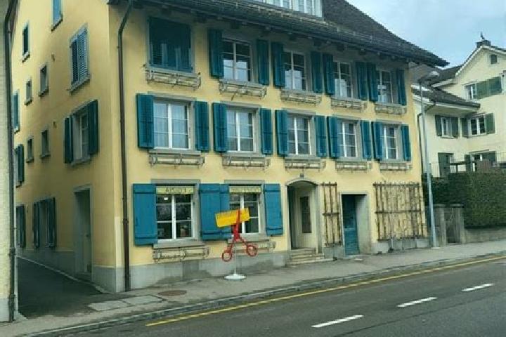 Escorts Obermeilen, Switzerland — Local Companions