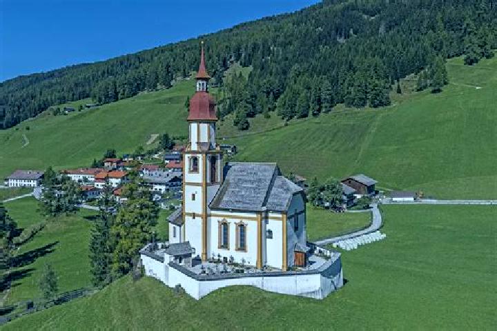 Escorts Obernberg am Brenner, Austria — Local Companions