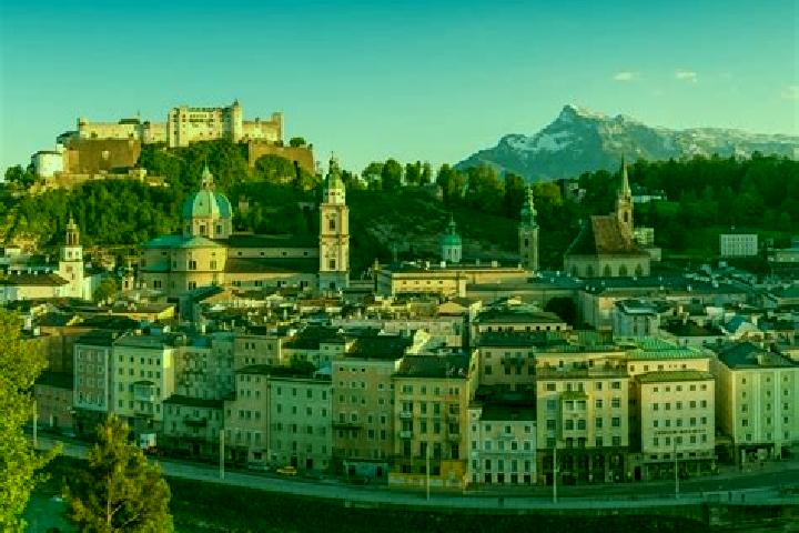 Escorts Oberstorcha, Austria — Local Companions