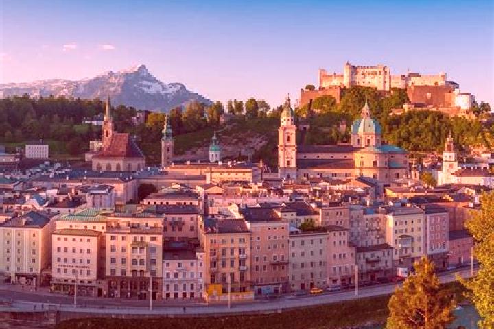 Escorts Obritz, Austria — Local Companions