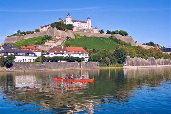 Escorts Ochsenfurt, Germany — Local Companions