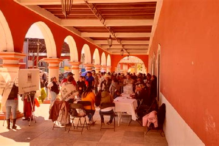 Escorts Ocotlan de Betancourt, Mexico — Local Companions