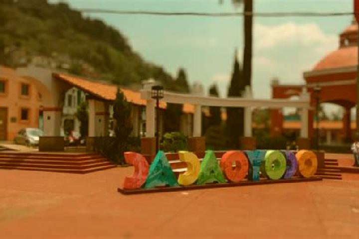 Escorts Ocoyoacac, Mexico — Local Companions