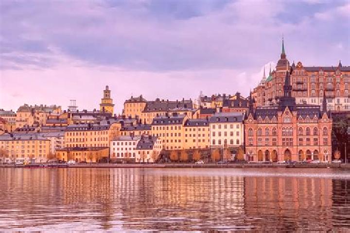 Escorts OEjersjoe, Sweden — Local Companions