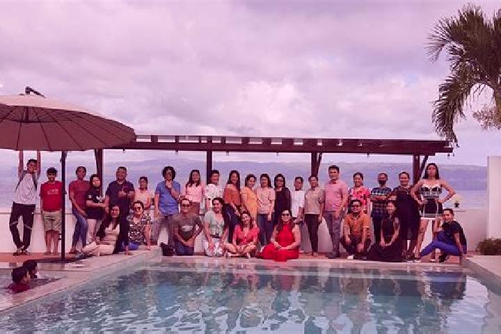 Escorts Okiot, Philippines — Local Companions