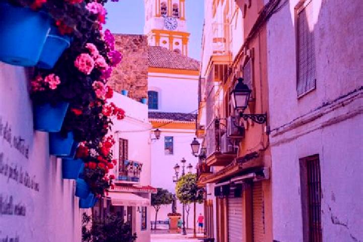Escorts Olombrada, Spain — Local Companions