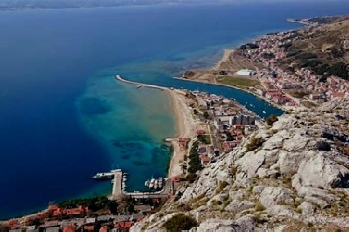 Escorts Omis, Croatia — Local Companions