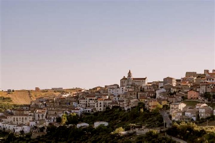 Escorts Oppido Lucano, Italy — Local Companions