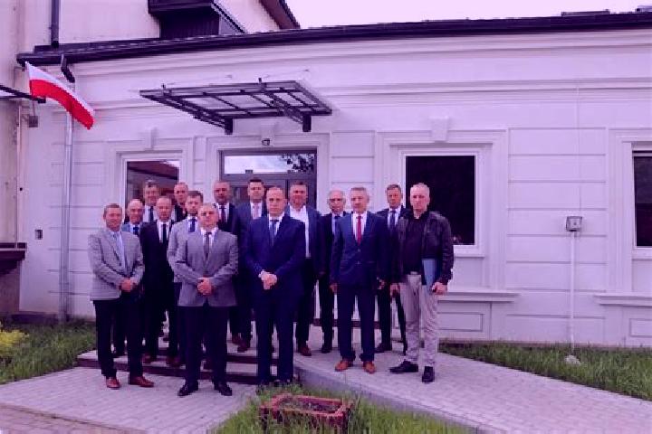 Escorts Osiek Jasielski, Poland — Local Companions