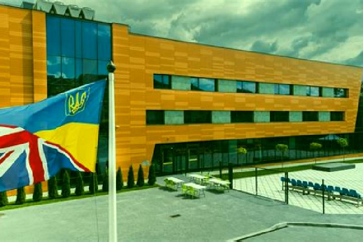 Escorts Ostroszowice, Poland — Local Companions