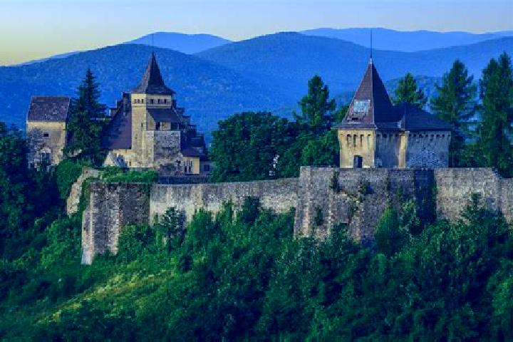 Escorts Ostrozac, Bosnia and Herzegovina — Local Companions