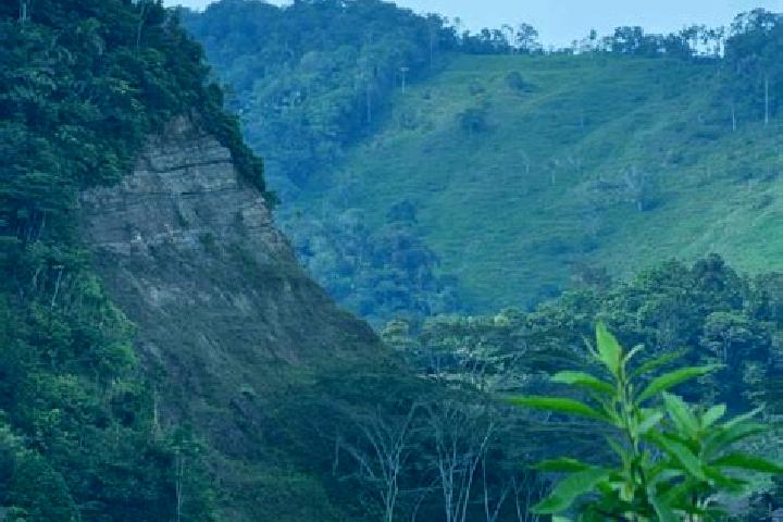Escorts Otanche, Colombia — Local Companions