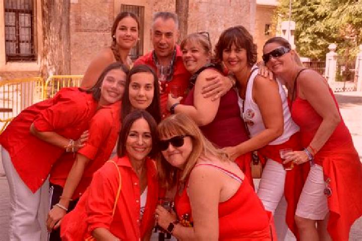 Escorts Otero de Herreros, Spain — Local Companions