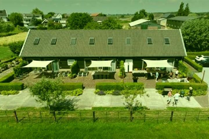 Escorts Ouderkerk aan den IJssel, Netherlands — Local Companions