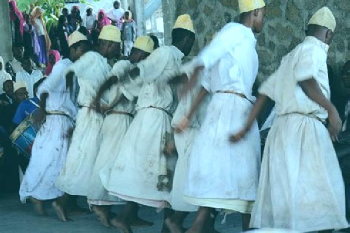 Escorts Oungoni, Comoros — Local Companions