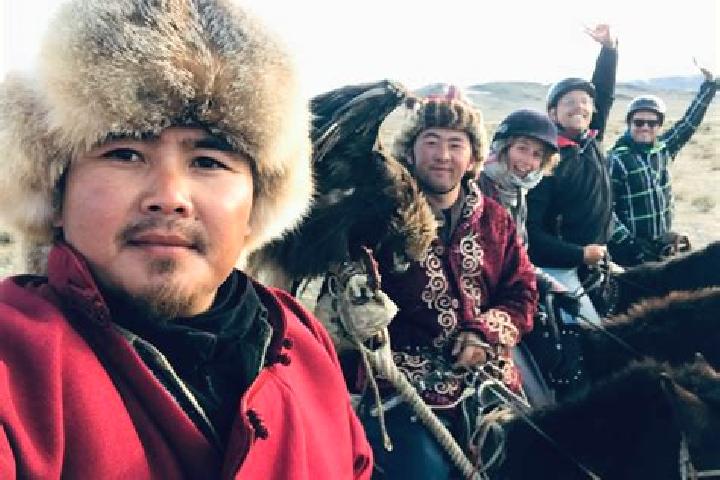 Escorts Ovogdiy, Mongolia — Local Companions