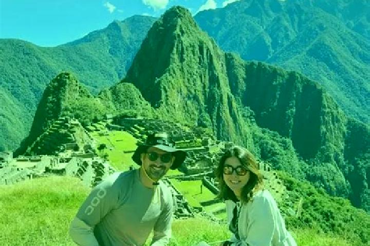Escorts Oxahuay, Peru — Local Companions