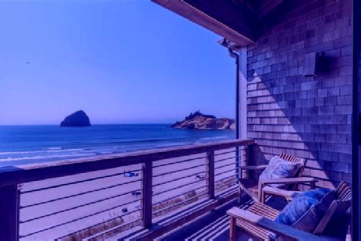 Escorts Pacific City, United States — Local Companions