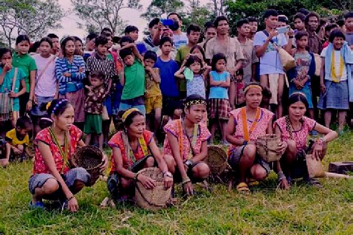 Escorts Paclolo, Philippines — Local Companions
