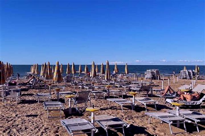 Escorts Paderna, Italy — Local Companions