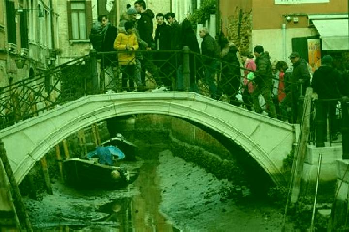 Escorts Padernello, Italy — Local Companions