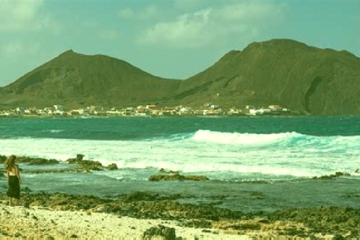 Escorts Palha Carga, Cape Verde — Local Companions
