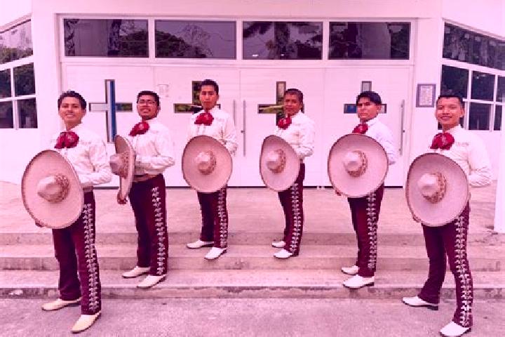 Escorts Papatlas, Mexico — Local Companions