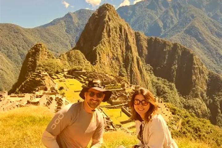 Escorts Pariacolca, Peru — Local Companions