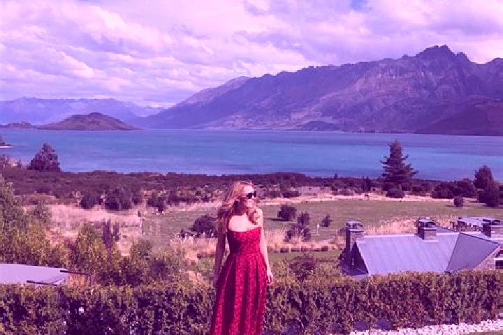 Escorts Parkway, New Zealand — Local Companions