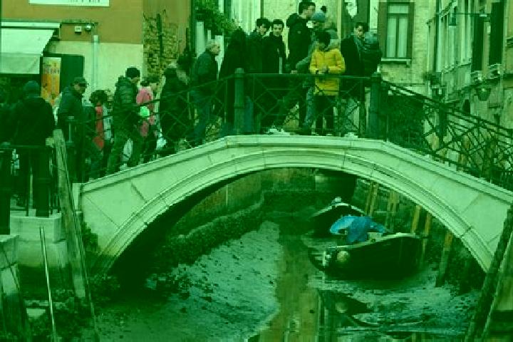 Escorts Paruzzaro, Italy — Local Companions