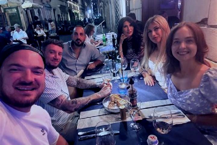Escorts Pascarola, Italy — Local Companions