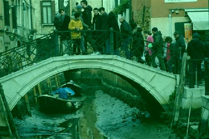 Escorts Passoscuro, Italy — Local Companions