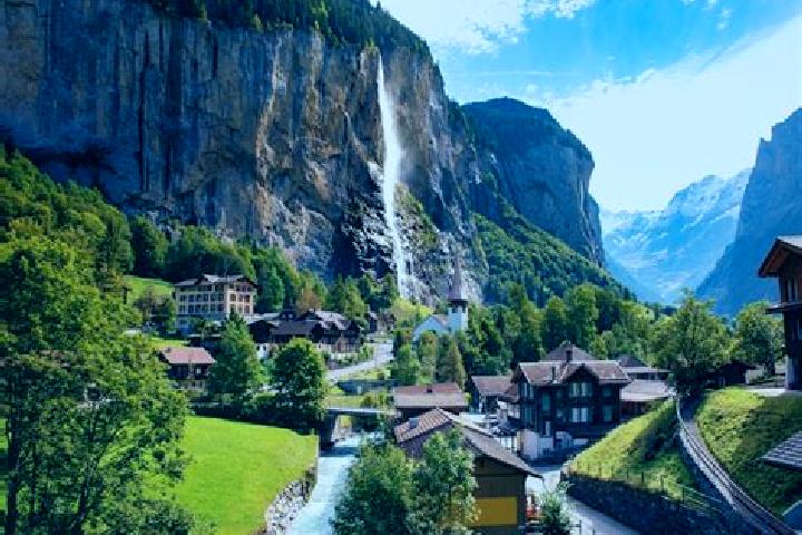 Escorts Paudex, Switzerland — Local Companions