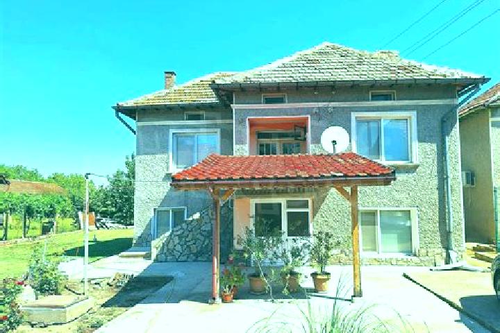 Escorts Pavlikeni, Bulgaria — Local Companions