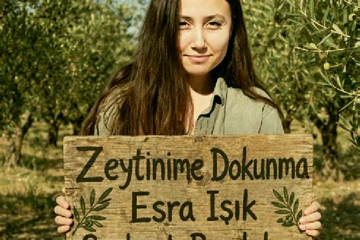 Escorts Pazaroeren, Turkey — Local Companions