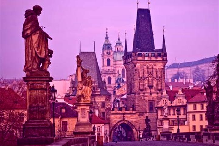 Escorts Pencin, Czech Republic — Local Companions