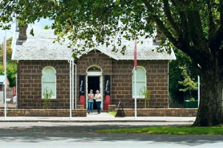 Escorts Penshurst, Australia — Local Companions