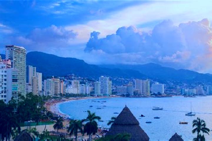 Escorts Perla de Acapulco, Mexico — Local Companions